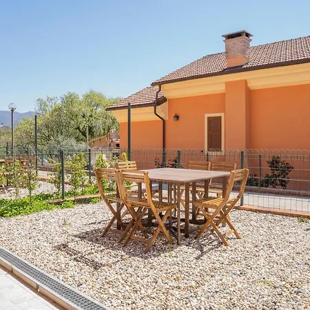 044 - Villetta Lussuosa Con 2 Da Letto Con Giardino 15 Minuti Dal Mare