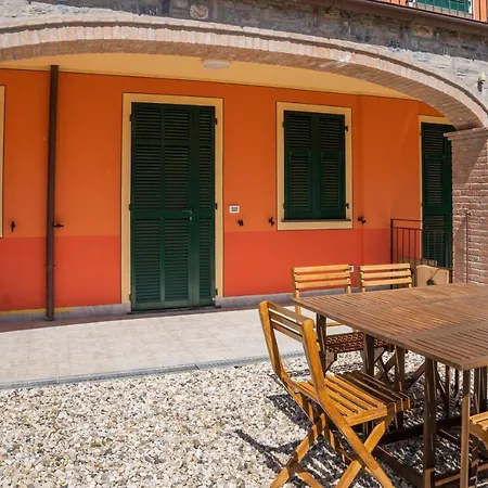 Appartamento 044 - Villetta Lussuosa Con 2 Da Letto Con Giardino 15 Minuti Dal Mare San Lazzaro (Genoa)