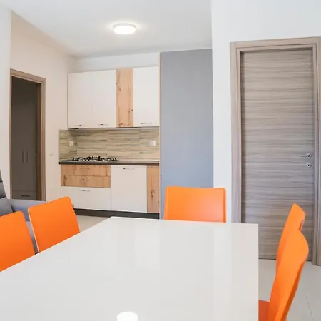 044 - Villetta Lussuosa Con 2 Da Letto Con Giardino 15 Minuti Dal Mare