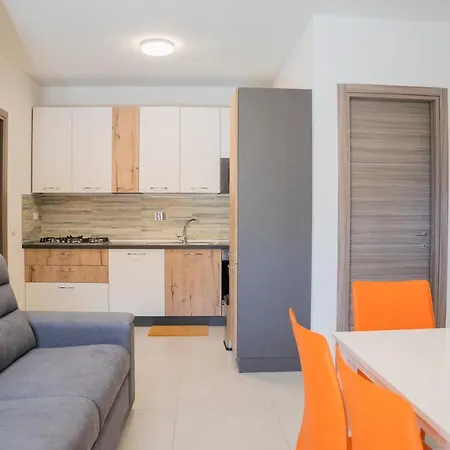 044 - Villetta Lussuosa Con 2 Da Letto Con Giardino 15 Minuti Dal Mare Apartament