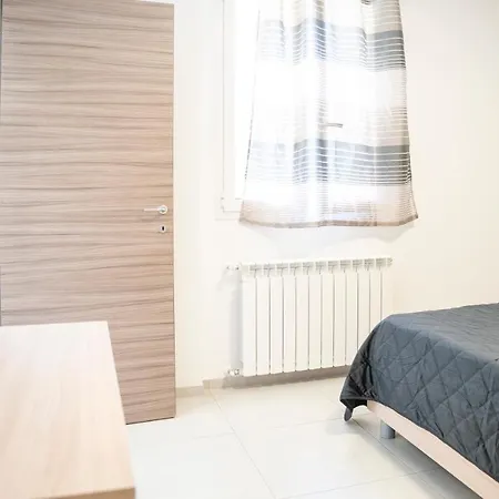 Apartament 044 - Villetta Lussuosa Con 2 Da Letto Con Giardino 15 Minuti Dal Mare *