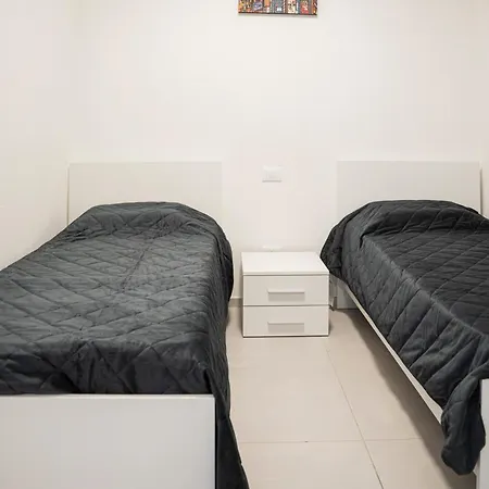 044 - Villetta Lussuosa Con 2 Da Letto Con Giardino 15 Minuti Dal Mare * San Lazzaro (Genoa)
